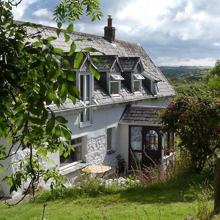 Higher Trenear Farm B&B เฮลสตัน ภายนอก รูปภาพ